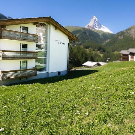 Chalet Herbi Apartamento Zermatt Exterior foto