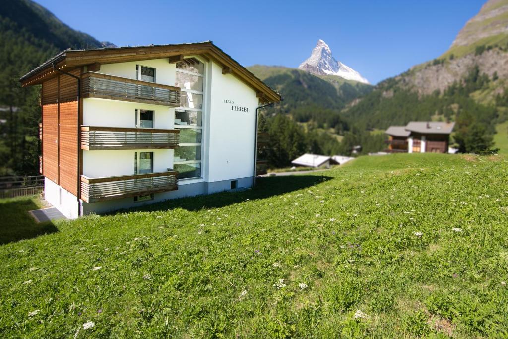 Chalet Herbi Apartamento Zermatt Exterior foto